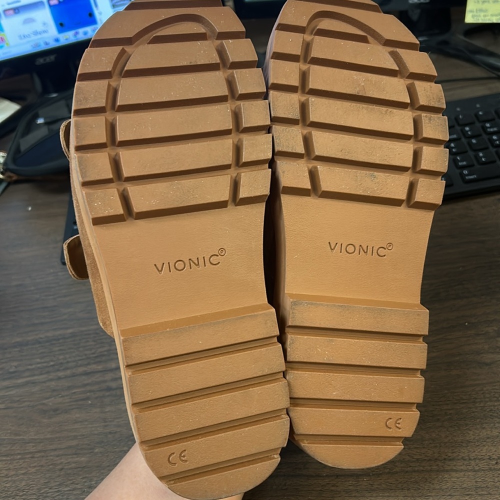 Vionic Brown Sandals - Picture 3 of 5